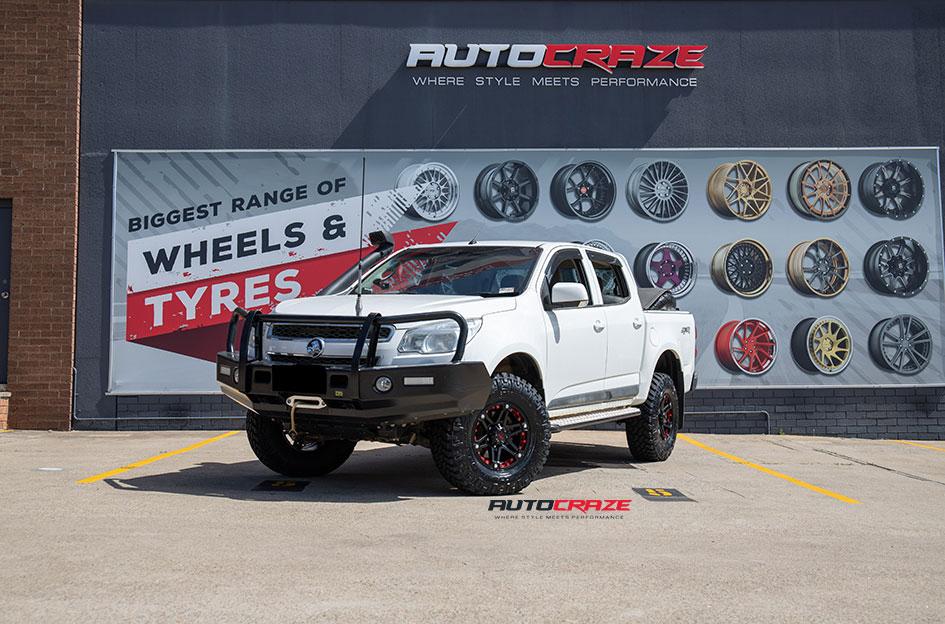 HOLDEN COLORADO T01 SATIN BLACK WITH RED INSERTS